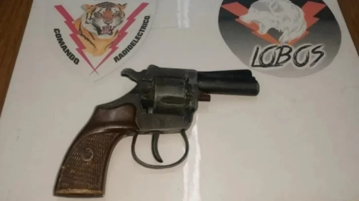 Rosario: un niño de 10 años fue armado a la escuela