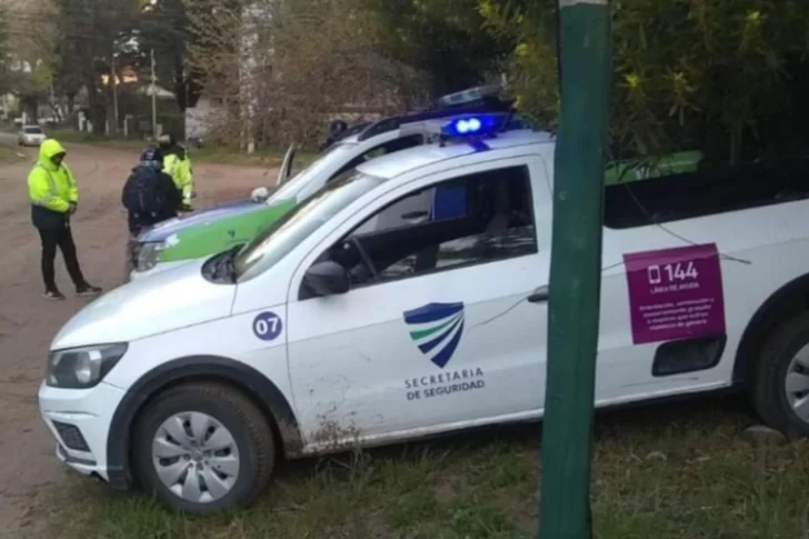 Cuarentena: iban al cumpleaños del abuelo con sus hijos ocultos en el baúl