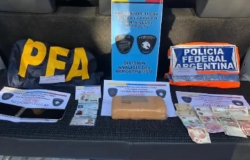 Detuvieron a un policía con un kilo de pasta base que les había robado a narcotraficantes Detuvieron a un policía con un kilo de pasta base que les había robado a narcotraficantes