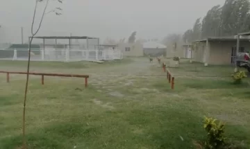 La tormenta se adelantó en zonas del Norte y del Sur de San Juan La tormenta se adelantó en zonas del Norte y del Sur de San Juan
