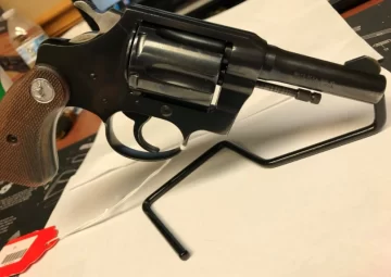 Lo condenaron a casi 5 años por intentar robar con un menor y dispararle a un hombre Lo condenaron a casi 5 años por intentar robar con un menor y dispararle a un hombre