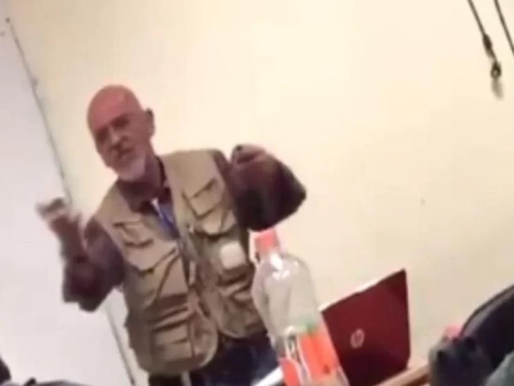 Video: la indignante explicación de un profesor denunciado por acoso sexual Video: la indignante explicación de un profesor denunciado por acoso sexual
