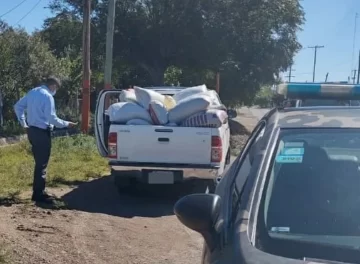 Lo llevaron a la comisaría por un cargamento sospechoso de pasas, pero era suyo Lo llevaron a la comisaría por un cargamento sospechoso de pasas, pero era suyo