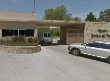 Lo descubrieron cuando entraba a un country con la mucama escondida en el baúl