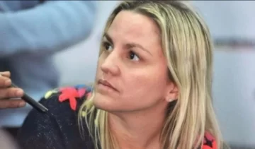 Carolina Píparo y su esposo “fueron vistos vomitando y tenían fuerte olor a alcohol” Carolina Píparo y su esposo “fueron vistos vomitando y tenían fuerte olor a alcohol”