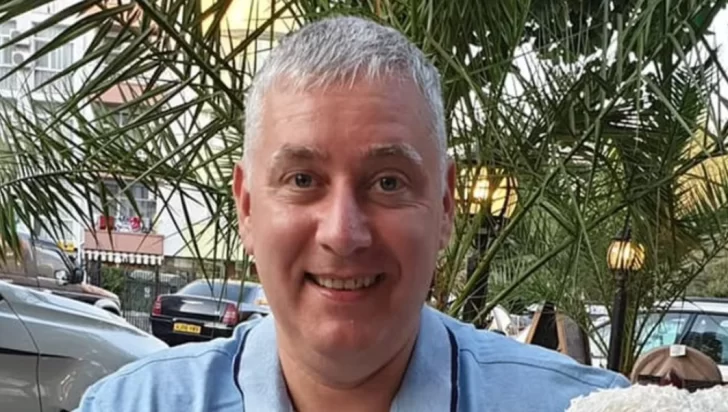 Murió de COVID-19 David Parker, uno de los mayores antivacunas de Reino Unido Murió de COVID-19 David Parker, uno de los mayores antivacunas de Reino Unido