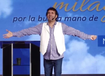 El pastor Giménez fue imputado por vender alcohol en gel a $1.000