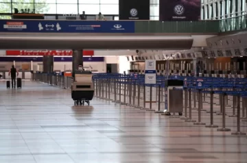 Compañías aéreas extranjeras piden reunión “urgente” con el Gobierno: alertan por miles de argentinos varados Compañías aéreas extranjeras piden reunión “urgente” con el Gobierno: alertan por miles de argentinos varados