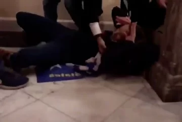 Una mujer fue baleada dentro del Congreso de Estados Unidos durante los disturbios Una mujer fue baleada dentro del Congreso de Estados Unidos durante los disturbios