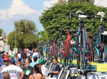 Las bicicletas de allá y las de acá Las bicicletas de allá y las de acá