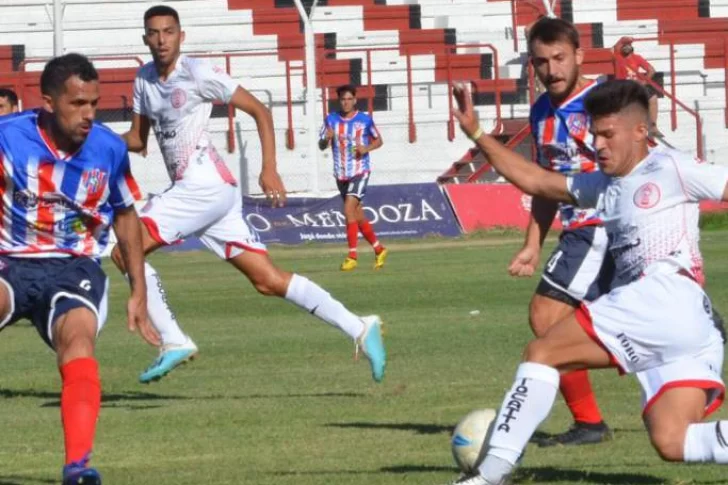 Peñarol empató y sacó provecho en Las Heras