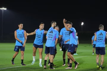 Argentina se entrenó por primera vez en Qatar y sumó una nueva preocupación con Correa Argentina se entrenó por primera vez en Qatar y sumó una nueva preocupación con Correa