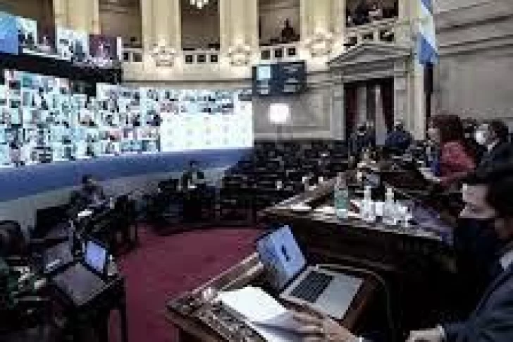 El Senado sesiona para postergar las elecciones y votar cambios a la Ley de Ganancias