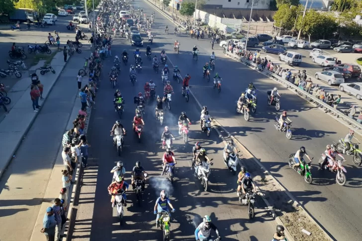 [VIDEO] Una multitud acompañó al Wey Zapata