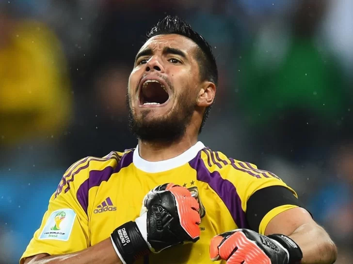 Sergio Romero aceptó la oferta de Riquelme y se incorpora a Boca Sergio Romero aceptó la oferta de Riquelme y se incorpora a Boca