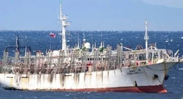 Un buque pesquero se hundió tras chocar con otro similar en Comodoro Rivadavia Un buque pesquero se hundió tras chocar con otro similar en Comodoro Rivadavia