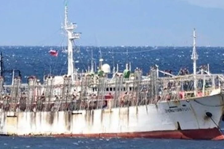 Un buque pesquero se hundió tras chocar con otro similar en Comodoro Rivadavia