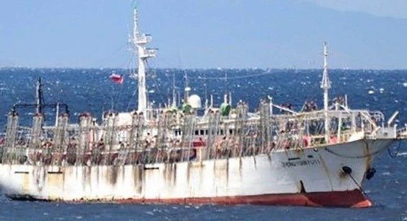 Un buque pesquero se hundió tras chocar con otro similar en Comodoro Rivadavia Un buque pesquero se hundió tras chocar con otro similar en Comodoro Rivadavia