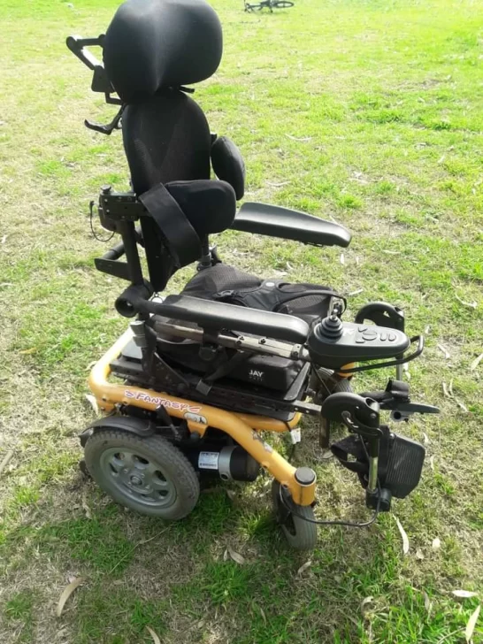 Una sanjuanina que vive en Buenos Aires dona una silla de ruedas para alguien de la provincia Una sanjuanina que vive en Buenos Aires dona una silla de ruedas para alguien de la provincia