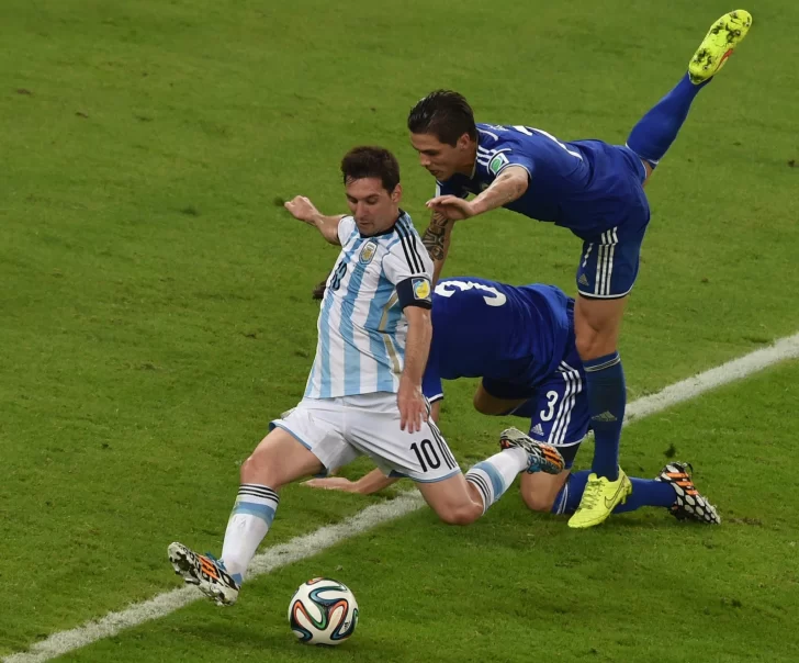 Argentina cosechó 11 victorias, 5 derrotas y un empate en estrenos mundialistas Argentina cosechó 11 victorias, 5 derrotas y un empate en estrenos mundialistas