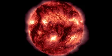 Una experta en ciencia espacial predijo un impacto directo de una tormenta solar en la Tierra Una experta en ciencia espacial predijo un impacto directo de una tormenta solar en la Tierra