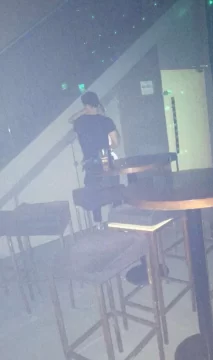 A los besos con un actor en un boliche A los besos con un actor en un boliche