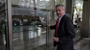 Solá: “Hay posibilidades de que algunos argentinos no puedan regresar”