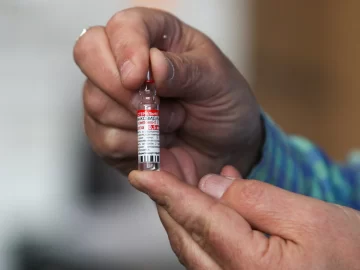 Sputnik V: se reprogramó el vuelo que traerá dosis del segundo componente Sputnik V: se reprogramó el vuelo que traerá dosis del segundo componente