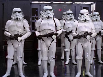 “Stormtroopers” contra el coronavirus: fumigadores chinos se vuelven virales “Stormtroopers” contra el coronavirus: fumigadores chinos se vuelven virales
