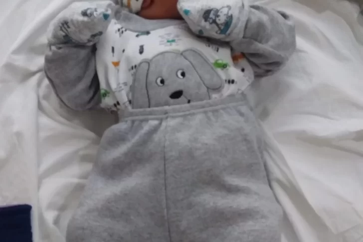 Nació un súper bebé de 5,200 kilos en el Hospital Rawson
