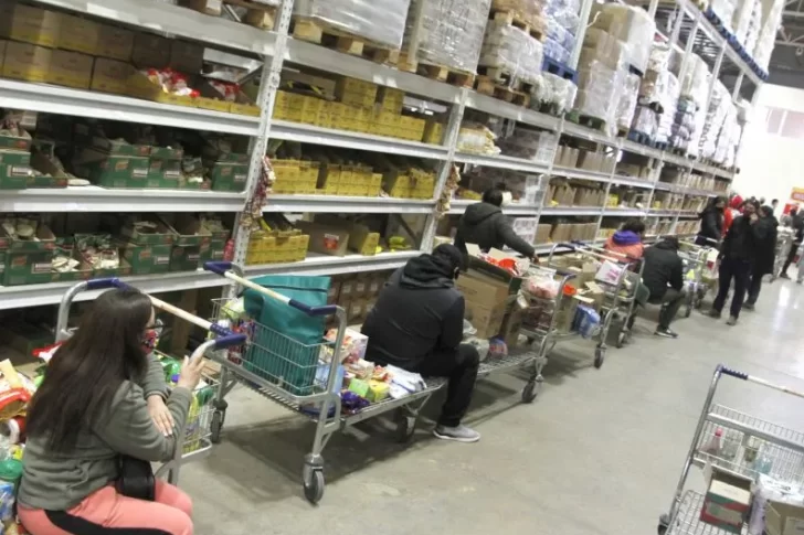 En el día previo a la cuarentena creció 7% el flujo a farmacias y supermercados en el Gran San Juan