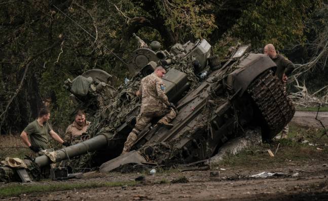 Rusia atacó la ciudad natal de Zelenski tras perder terreno en el Este de Ucrania Rusia atacó la ciudad natal de Zelenski tras perder terreno en el Este de Ucrania