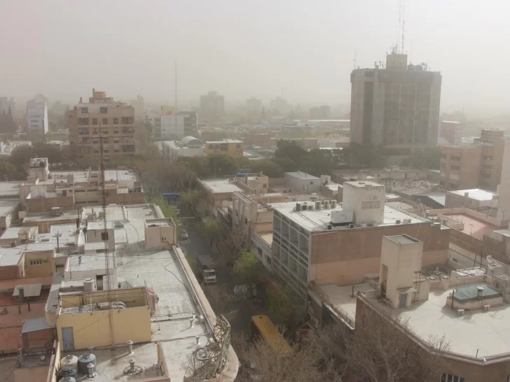 Fin de semana movido: fuertes ráfagas de viento Norte, calor y luego llega con fuerza el Sur Fin de semana movido: fuertes ráfagas de viento Norte, calor y luego llega con fuerza el Sur