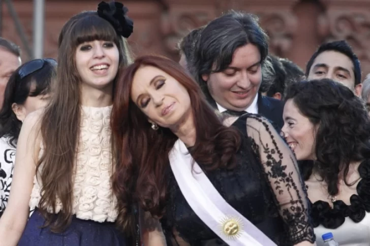 Pidieron elevar a juicio oral la causa contra CFK y sus hijos por Hotesur