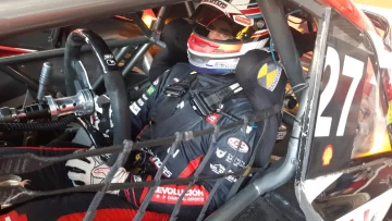 Lambiris dio un gran paso para pelear por el título en El Villicum Lambiris dio un gran paso para pelear por el título en El Villicum