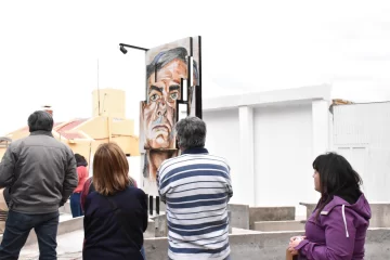 Una obra de arte que recuerda al desaparecido Raúl Tellechea