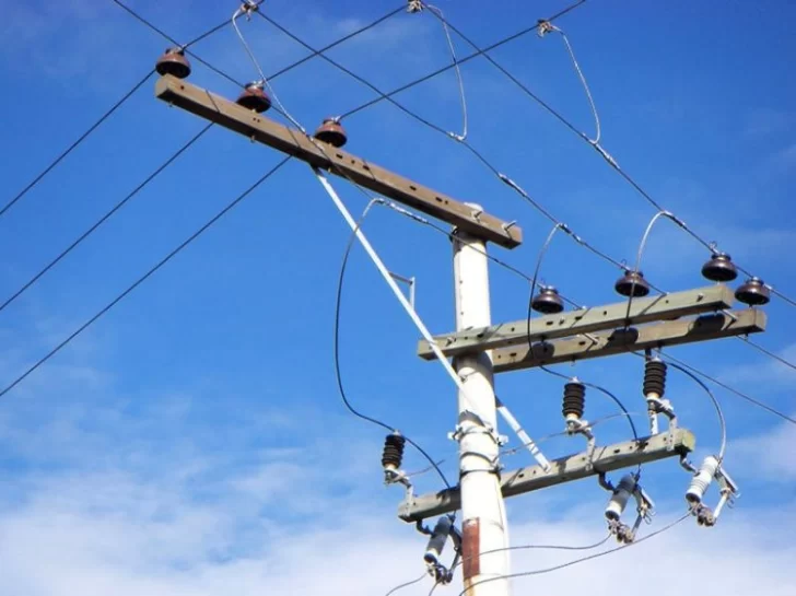 Un corte dejó sin luz a miles de usuarios en varios departamentos Un corte dejó sin luz a miles de usuarios en varios departamentos
