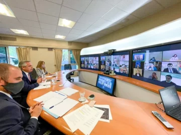 Fernández, a 18 fondos de inversión: “Quiero alentarlos a mirar a Argentina” Fernández, a 18 fondos de inversión: “Quiero alentarlos a mirar a Argentina”