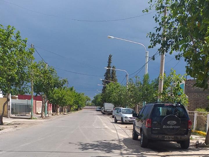 Con amenazas de tormentas, la temperatura comienza a descender Con amenazas de tormentas, la temperatura comienza a descender