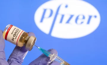Vacuna Pfizer: trabajadora de la salud sufre reacción alérgica grave tras recibir una dosis