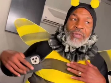 El curioso disfraz de abeja que lució Mike Tyson El curioso disfraz de abeja que lució Mike Tyson