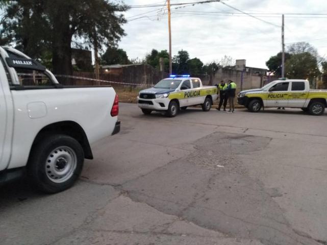 Un hombre murió al ser atacado por vecinos a pocos metros de su casa Un hombre murió al ser atacado por vecinos a pocos metros de su casa