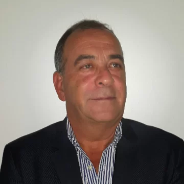 El exministro Strada, cerca de cobrar 8 millones por su diputación en el Parlasur El exministro Strada, cerca de cobrar 8 millones por su diputación en el Parlasur