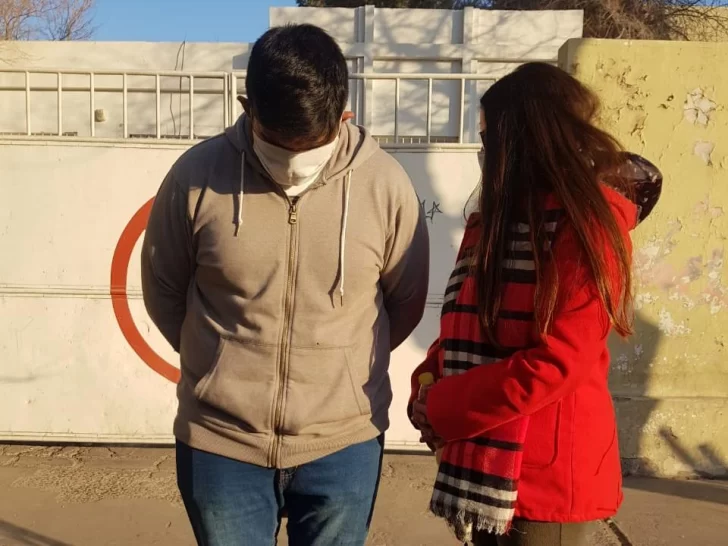 Una empleada del Rawson y su pareja con síntomas de Covid-19 se fugaron del hospital Una empleada del Rawson y su pareja con síntomas de Covid-19 se fugaron del hospital