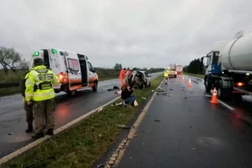 Tres muertos y cinco heridos en violento choque múltiple Tres muertos y cinco heridos en violento choque múltiple