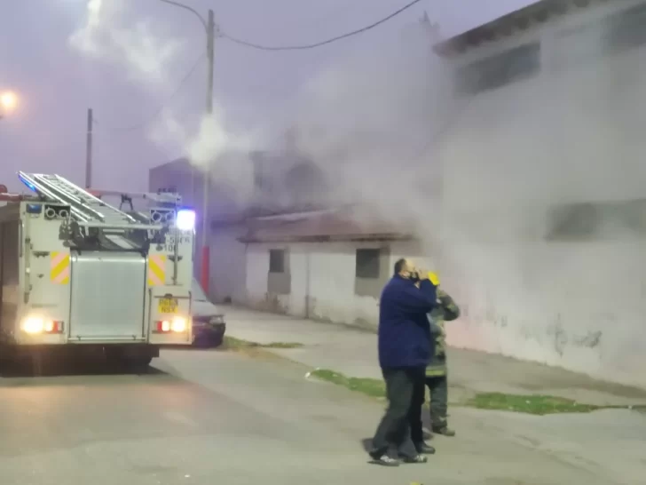 Susto en un colegio por un principio de incendio generado por un cortocircuito