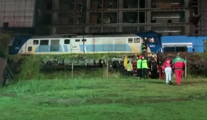 Un choque de trenes dejó al menos 155 heridos cerca de Barcelona Un choque de trenes dejó al menos 155 heridos cerca de Barcelona