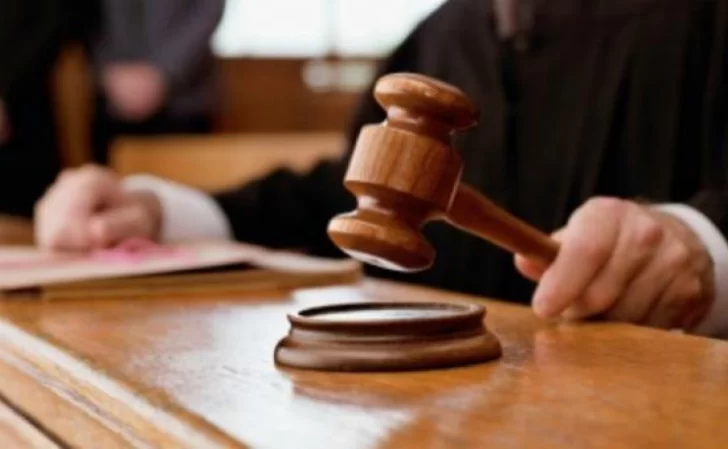 Para un tribunal, el sexo oral forzado no es una violación Para un tribunal, el sexo oral forzado no es una violación