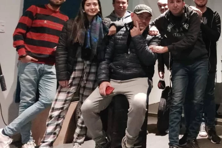 Artistas locales en tributo redondo