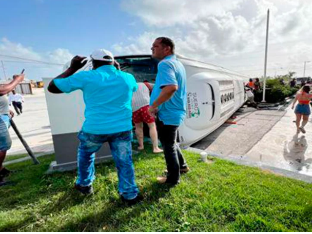 Murió otro turista argentino que se trasladaba en el micro que volcó en Punta Cana Murió otro turista argentino que se trasladaba en el micro que volcó en Punta Cana